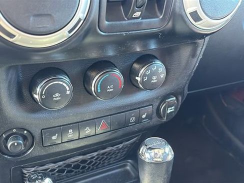 Used 2013 Jeep Wrangler Unlimited Sahara w/ Dual Top Group image 13