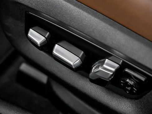 Used 2021 BMW M5 w/ Competition Package image 27