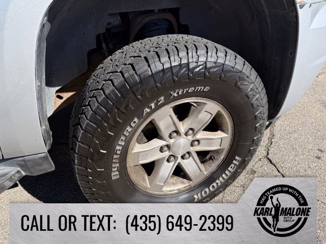 Used 2013 GMC Yukon XL SLT w/ SLT-2 Equipment Package AWD/4WD image 9