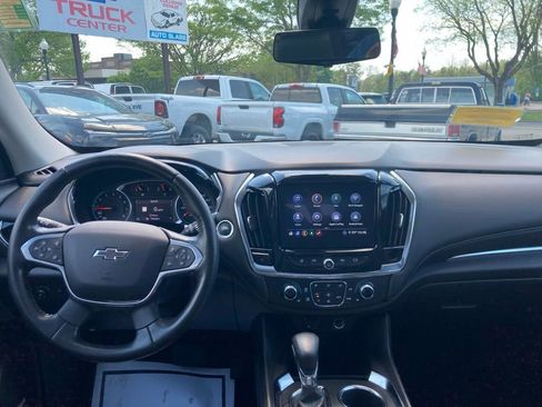 Used 2021 Chevrolet Traverse RS AWD/4WD image 6