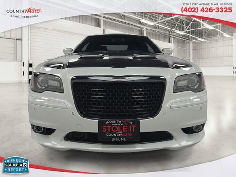 Used 2012 Chrysler 300 SRT8 w/ Leather Interior Group image 8