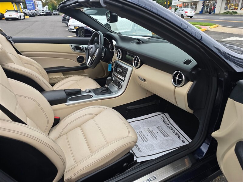 Used 2014 Mercedes-Benz SLK 55 AMG image 13