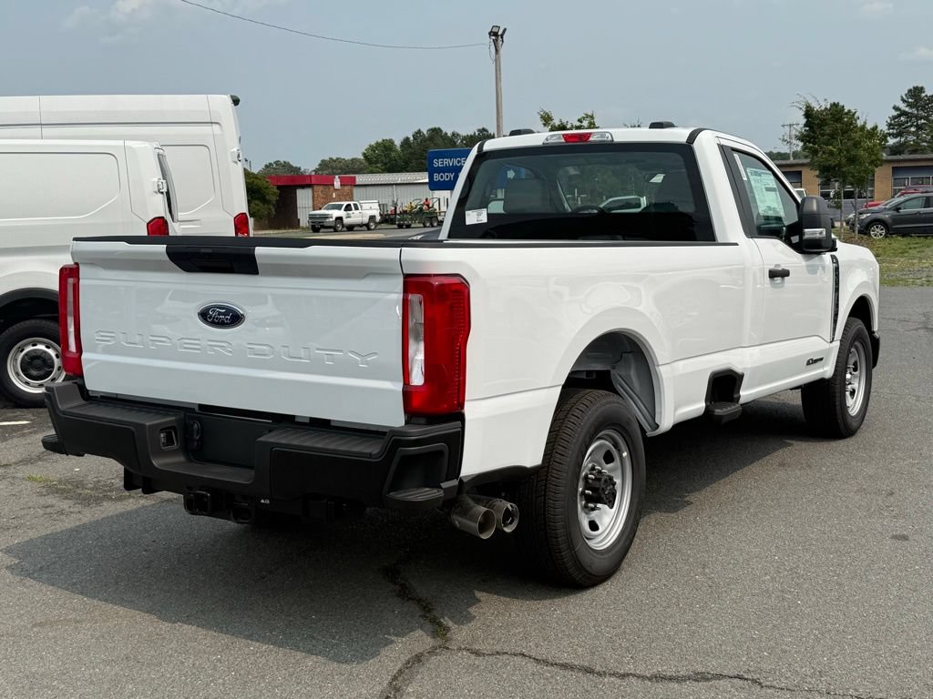 New 2025 Ford F350 XL w/ XL Driver Assist Package RWD image 3