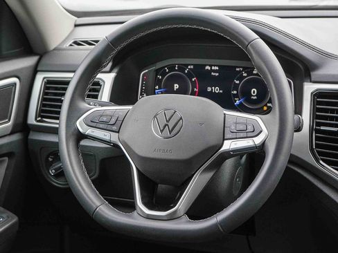 Certified 2023 Volkswagen Atlas SE FWD image 15