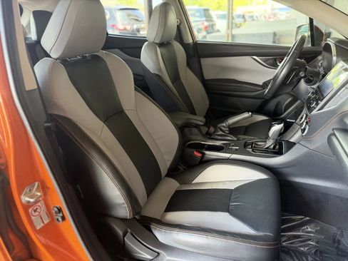 Used 2019 Subaru Crosstrek 2.0i Limited w/ Moonroof Package w/Navigation AWD/4WD image 18
