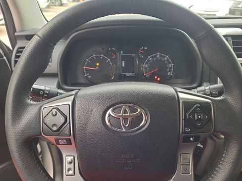 Used 2022 Toyota 4Runner SR5 image 26
