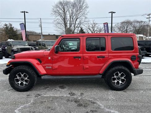 Used 2019 Jeep Wrangler Unlimited Sahara w/ Cold Weather Group image 6