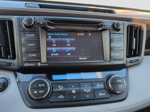 Used 2018 Toyota RAV4 XLE image 21