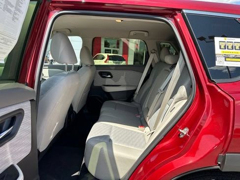Certified 2023 Nissan Rogue SV AWD/4WD image 17