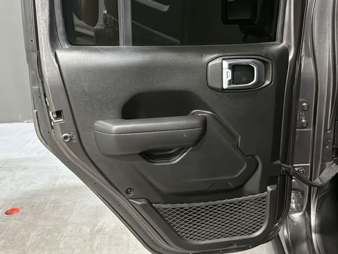 Used 2022 Jeep Wrangler Unlimited Sport AWD/4WD image 25
