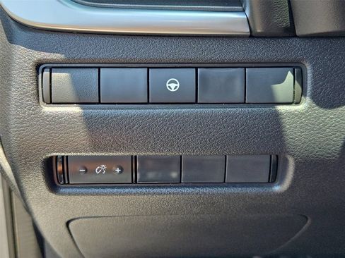 Used 2021 Nissan Rogue SV FWD image 10