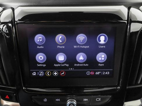 Used 2023 Chevrolet Traverse LT FWD image 30