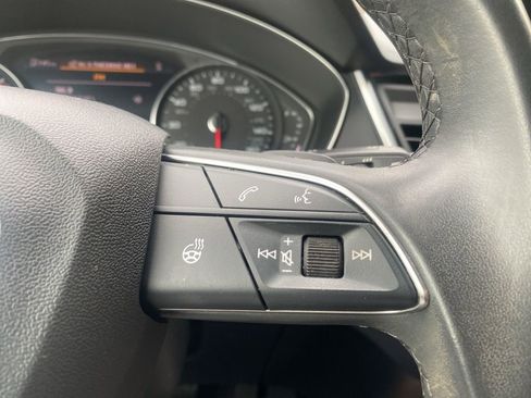 Used 2023 Audi Q5 2.0T Premium w/ Convenience Package image 18