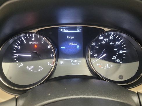 Used 2016 Nissan Rogue S AWD/4WD image 23