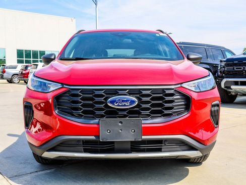 Used 2025 Ford Escape ST-Line AWD/4WD image 4