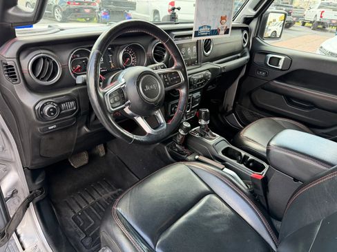 Used 2020 Jeep Gladiator Rubicon image 4