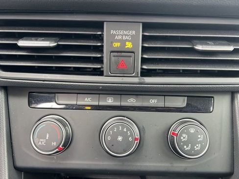 Used 2024 Volkswagen Jetta S image 19