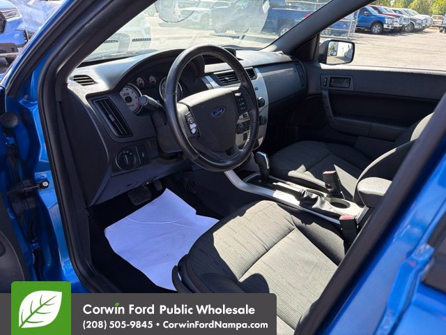 Used 2010 Ford Focus SE FWD image 11