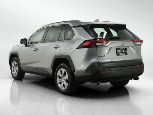 Used 2020 Toyota RAV4 LE image 3