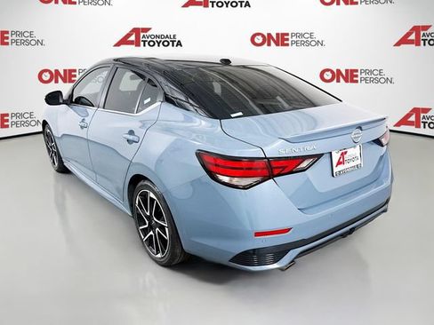 Used 2025 Nissan Sentra SR w/ SR Premium Package FWD image 5