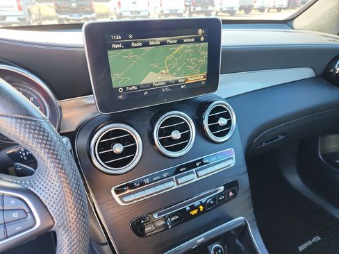 Used 2019 Mercedes-Benz GLC 300 image 32