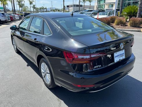Used 2019 Volkswagen Jetta S w/ Driver Assistance Package FWD image 8