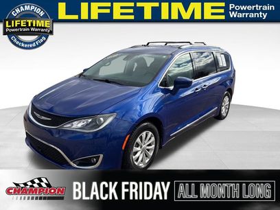 Used 2019 Chrysler Pacifica Touring-L w/ Advanced Safetytec Group