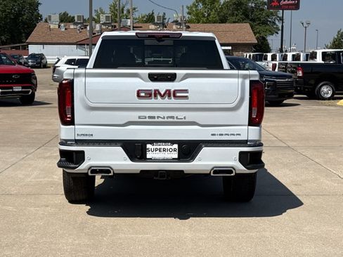 New 2026 GMC Sierra 1500 Denali w/ Denali Reserve Package AWD/4WD image 4