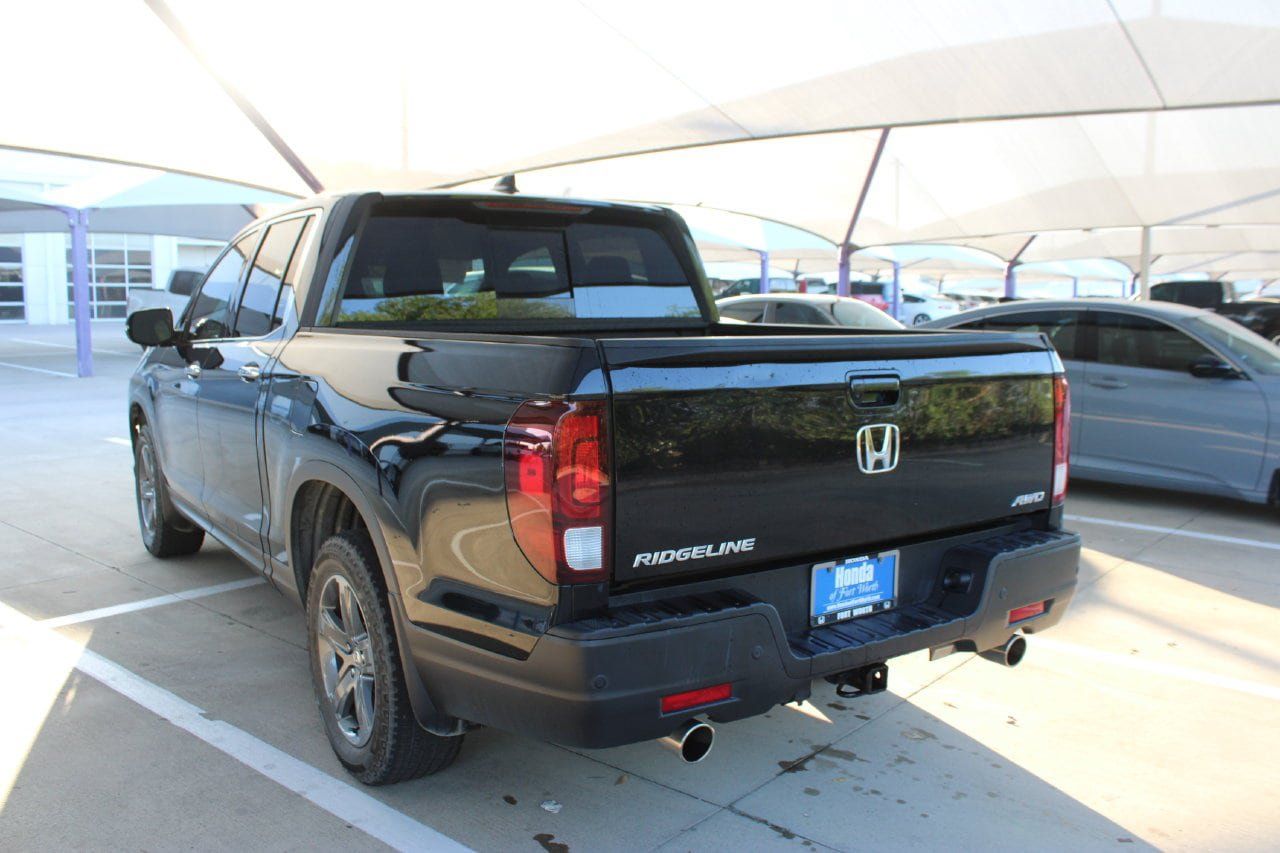 Used 2023 Honda Ridgeline RTL-E image 3