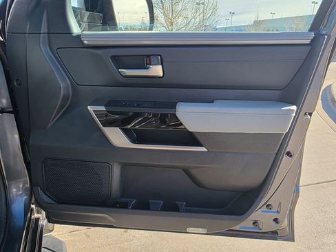 Used 2025 Toyota Tundra Limited image 40