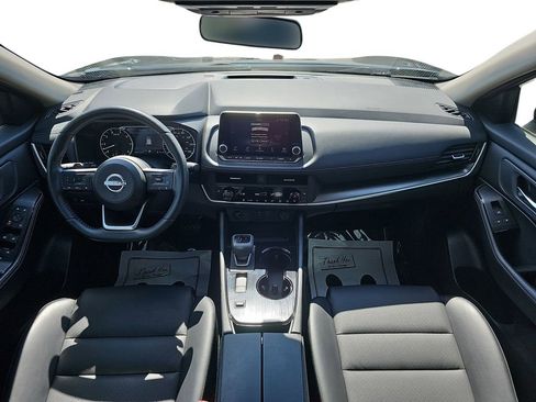 Used 2024 Nissan Rogue SV w/ SV Premium Package FWD image 13