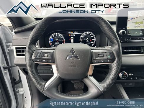 Used 2023 Mitsubishi Outlander SE Black Edition AWD/4WD image 30