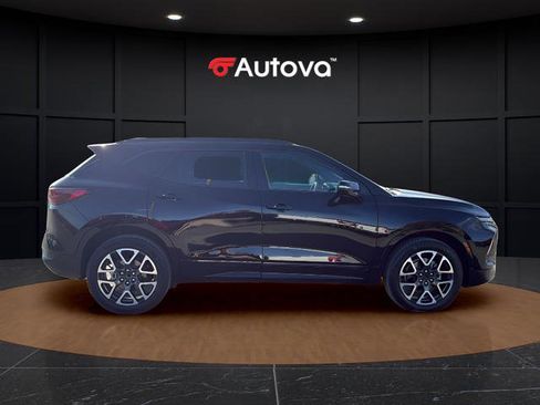 Used 2025 Chevrolet Blazer RS image 6