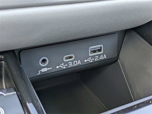 New 2025 Subaru Outback Premium image 29