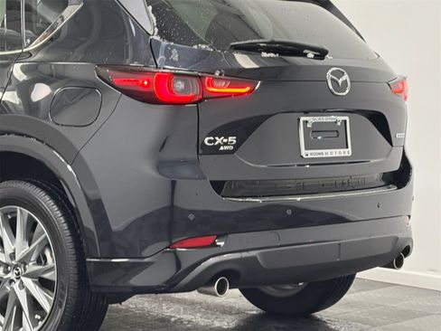 Certified 2025 MAZDA CX-5 AWD 2.5 S w/ Premium Plus Pkg image 7