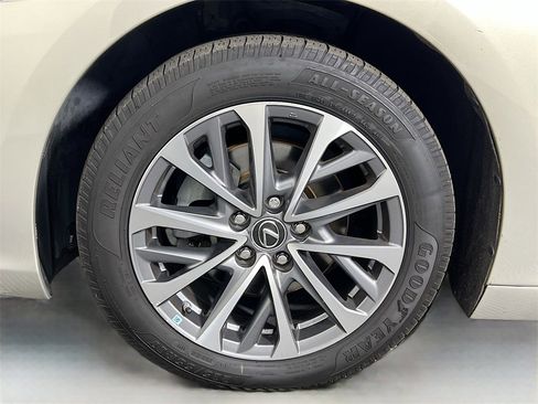 Used 2023 Lexus ES 350 image 28