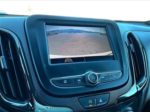 Used 2023 Chevrolet Equinox RS image 24