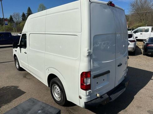 Used 2020 Nissan NV 2500 S image 4