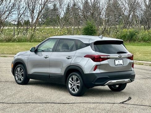 Used 2021 Kia Seltos LX image 4