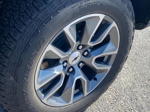 Used 2024 Chevrolet Silverado 1500 RST image 24