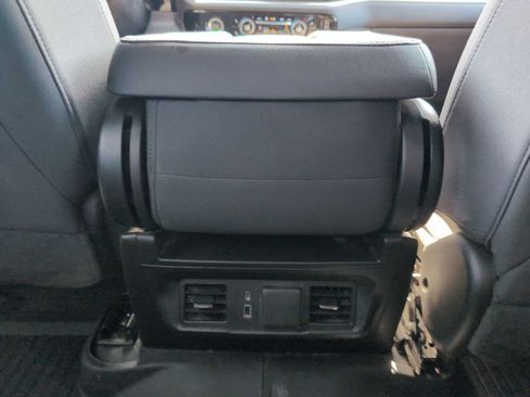 Used 2023 Chevrolet Silverado 1500 LT AWD/4WD image 20