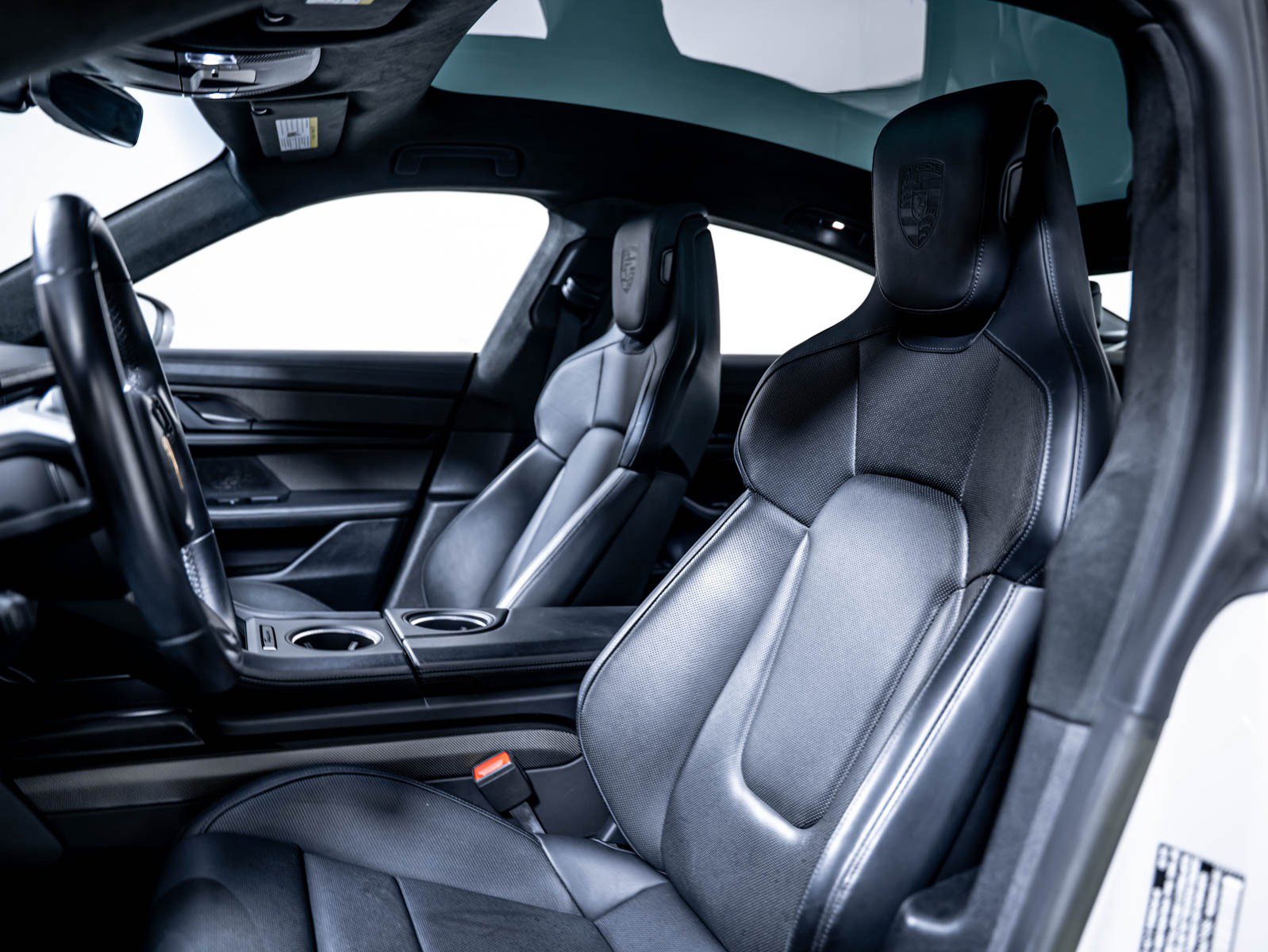 Certified 2023 Porsche Taycan GTS w/ Premium Package (P6U) AWD/4WD image 4