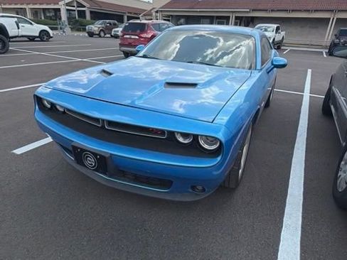Used 2015 Dodge Challenger R/T Plus RWD image 4