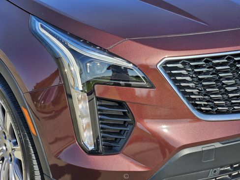 Certified 2023 Cadillac XT4 Premium Luxury FWD image 9