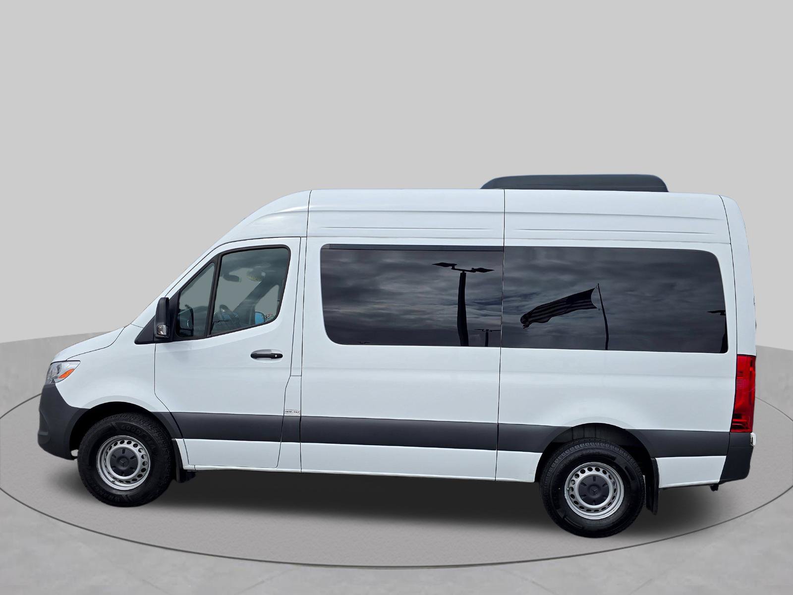Used 2025 Mercedes-Benz Sprinter 2500 image 10