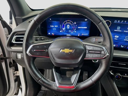 Used 2024 Chevrolet Traverse LT w/ LPO, Floor Liner Package FWD image 9