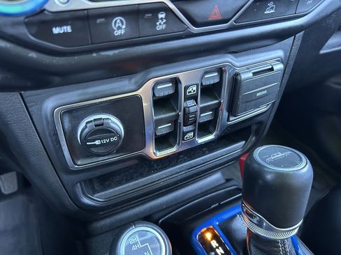 Used 2023 Jeep Gladiator Overland w/ Popular Equipment Package image 39