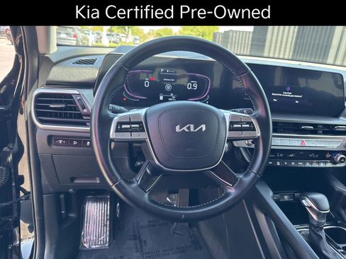 Used 2024 Kia Telluride LX FWD image 16