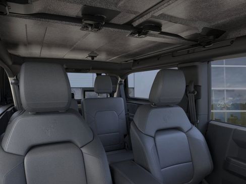 New 2025 Ford Bronco Badlands image 12