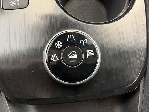 Certified 2025 Nissan Rogue SV w/ Rock Creek Premium Package image 27